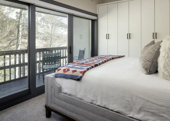 Rmr: Four Seasons I Unit 6 In Apartment Teton Village
